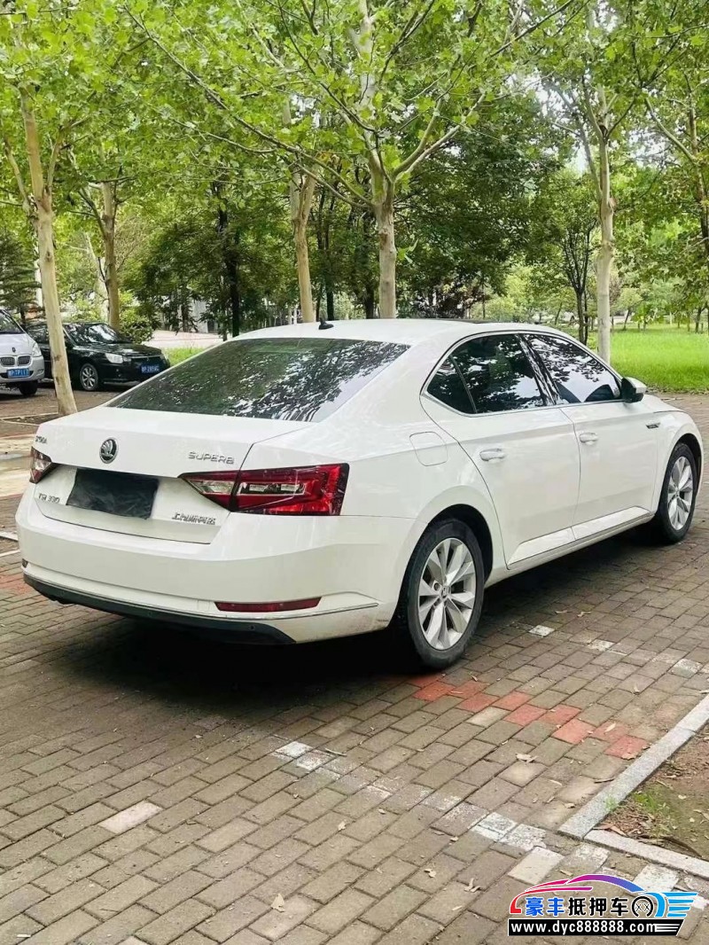 19年斯柯达速派轿车抵押车出售