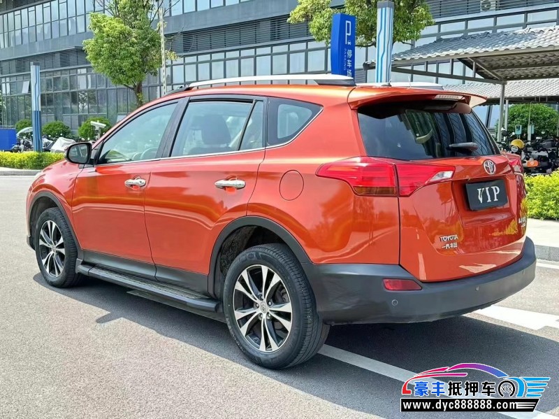 15年丰田RAV4荣放轿车抵押车出售