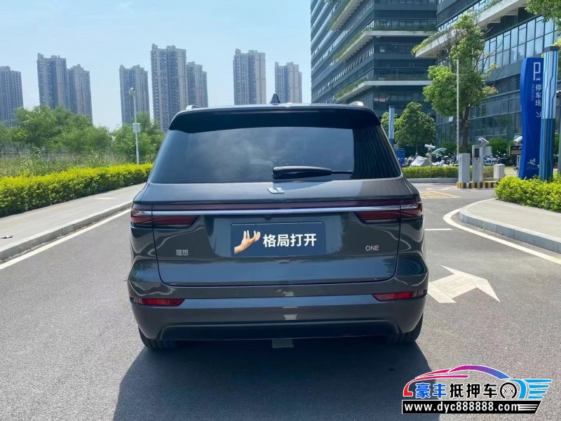 21年理想ONE轿车抵押车出售