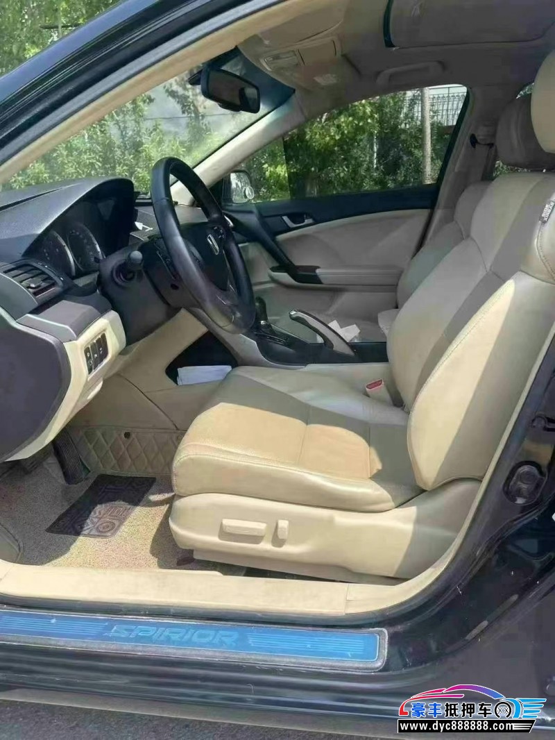 13年本田思铂睿轿车抵押车出售