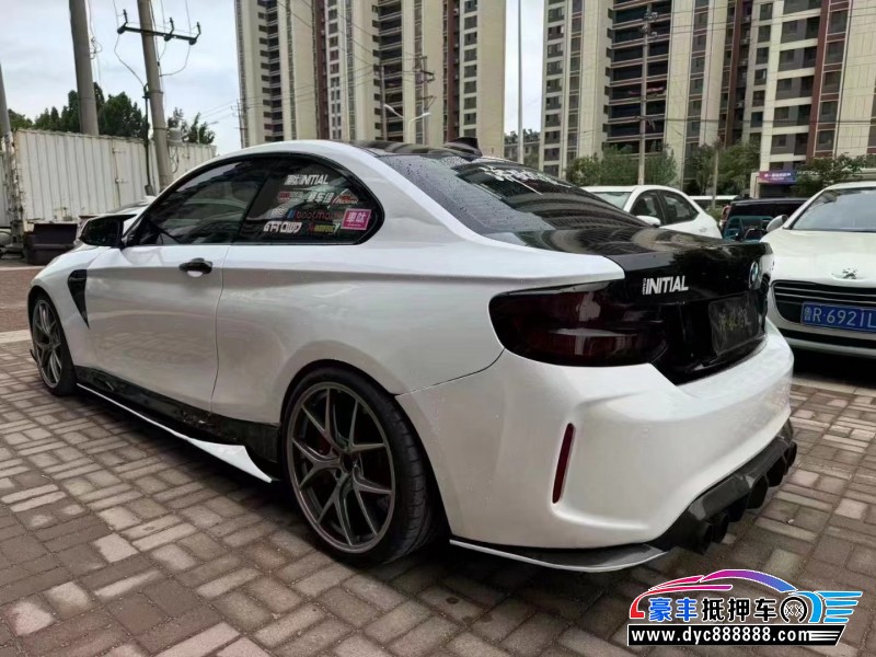 14年宝马2系轿车抵押车出售