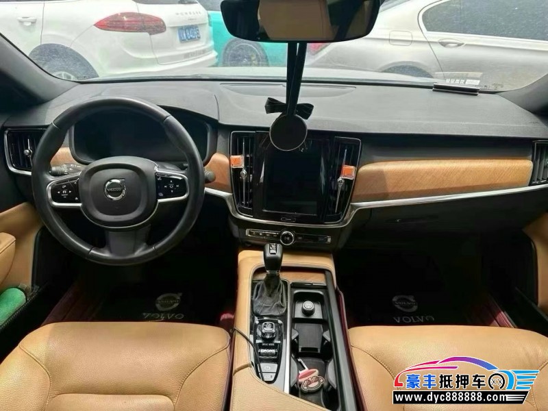 19年沃尔沃S90轿车抵押车出售