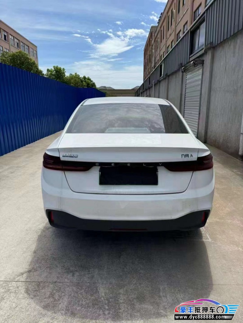 24年吉利几何轿车抵押车出售