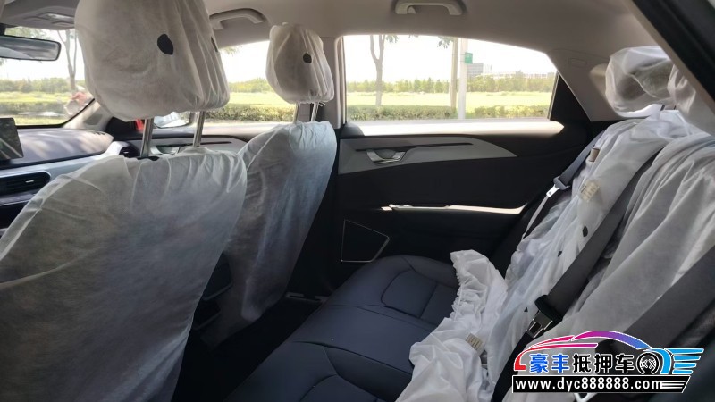 24年吉利几何轿车抵押车出售