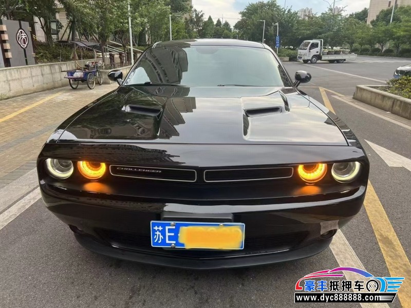 18年道奇道奇挑战者轿车抵押车出售