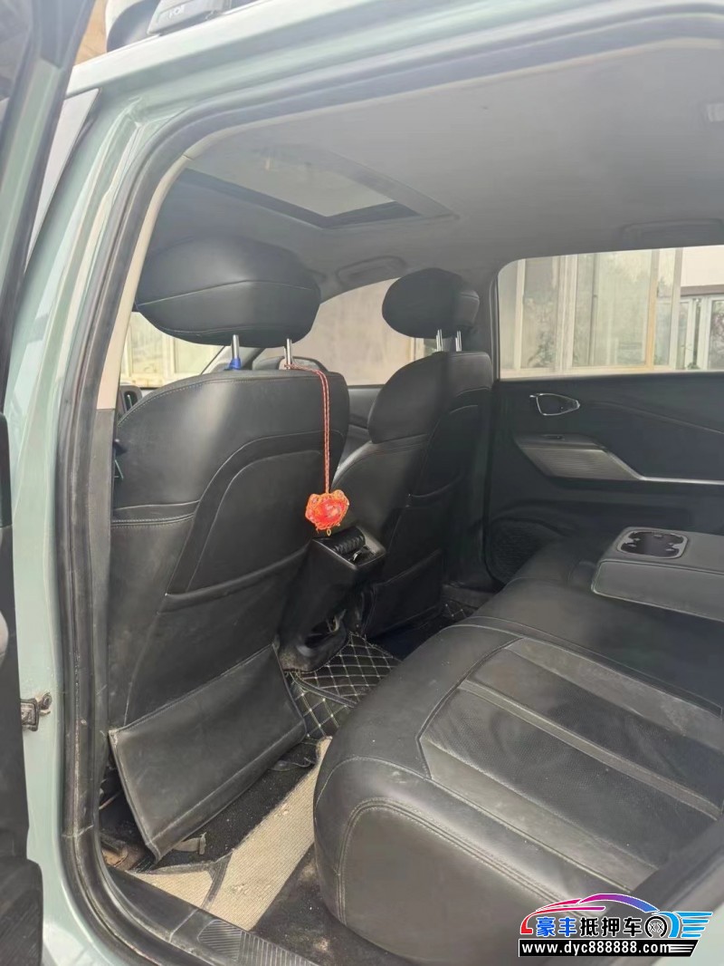 21年宝骏vallia轿车抵押车出售