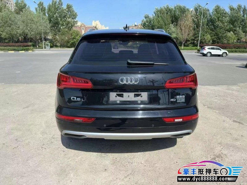 19年奥迪Q5轿车抵押车出售