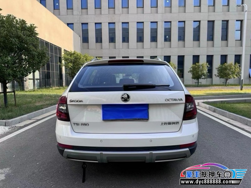 17年斯柯达明锐轿车抵押车出售