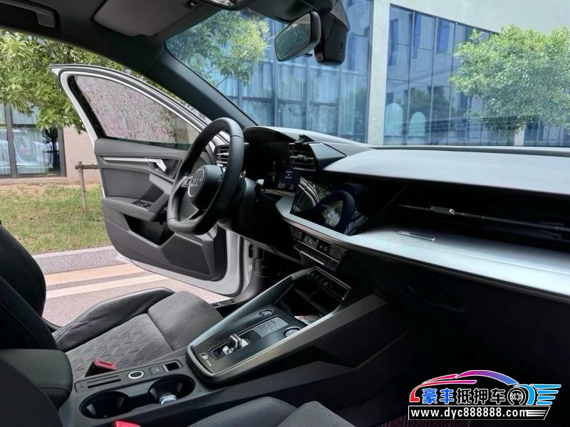 21年奥迪A3轿车抵押车出售