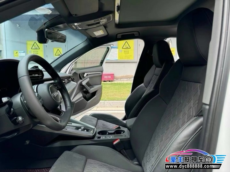 21年奥迪A3轿车抵押车出售