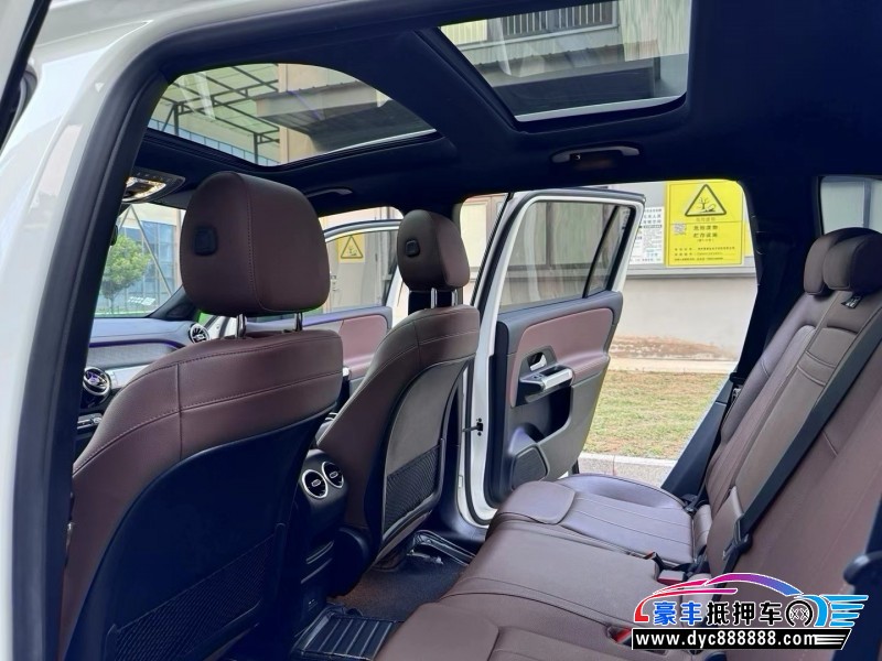 21年奔驰GLB轿车抵押车出售