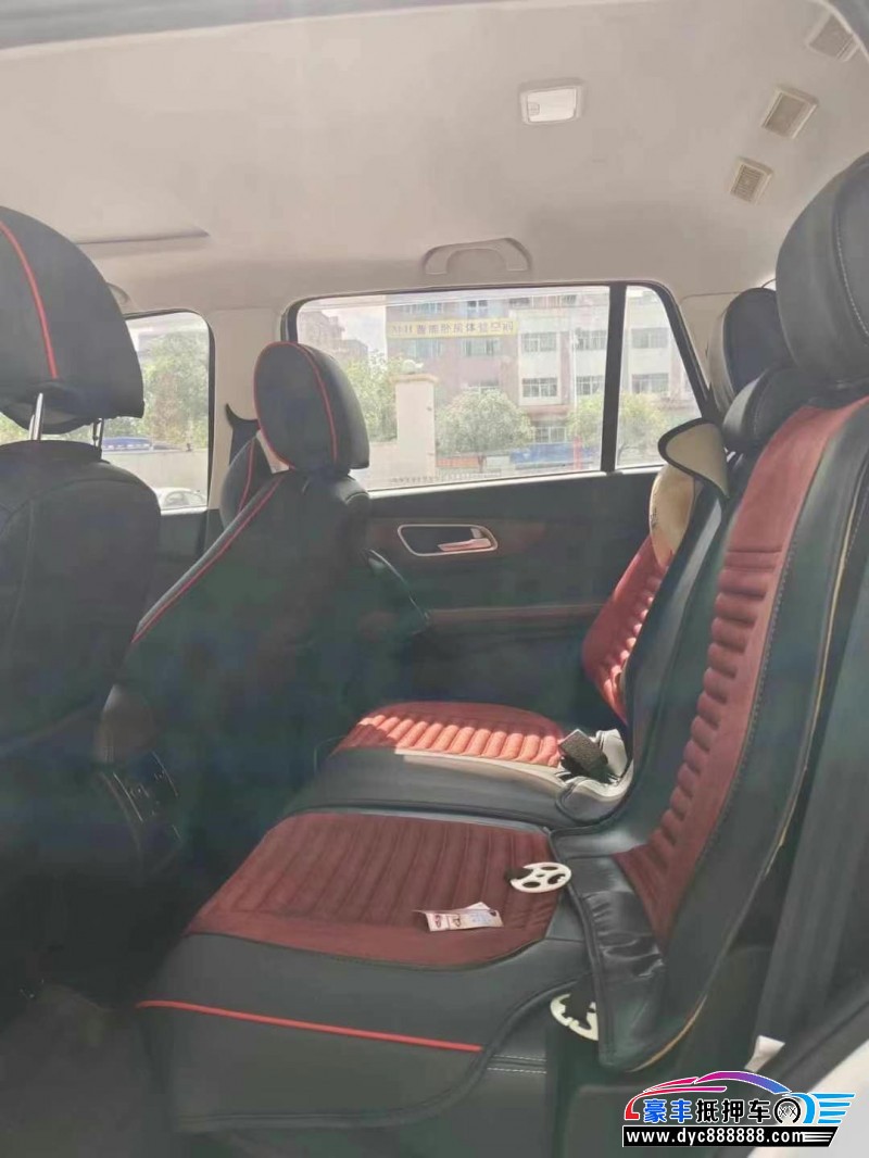 17年SWM斯威汽车X7轿车抵押车出售