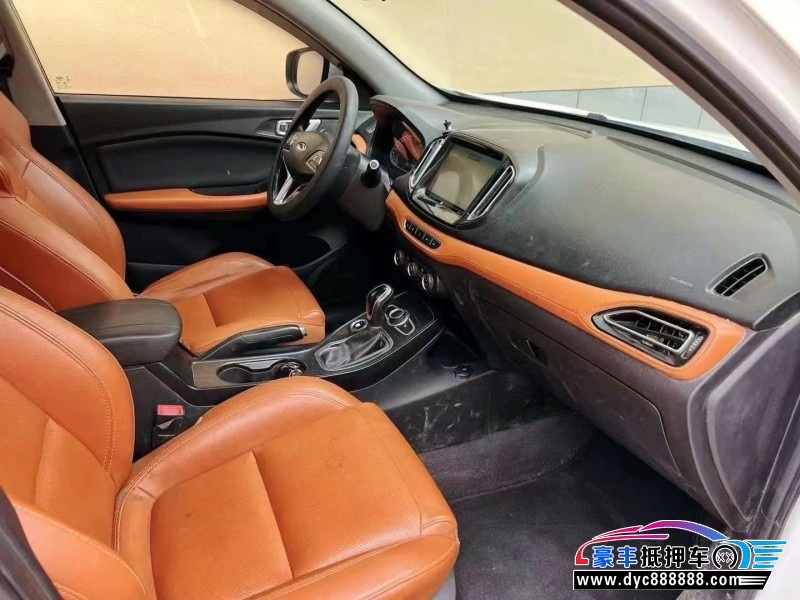 16年奇瑞瑞虎7轿车抵押车出售