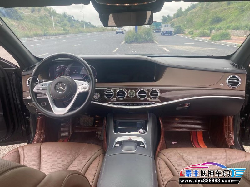 20年奔驰S轿车抵押车出售