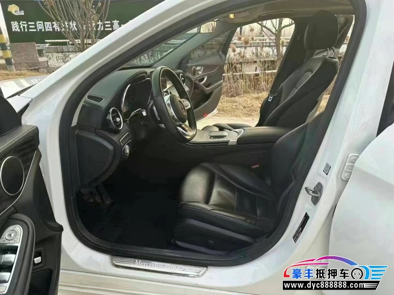 20年奔驰C轿车抵押车出售