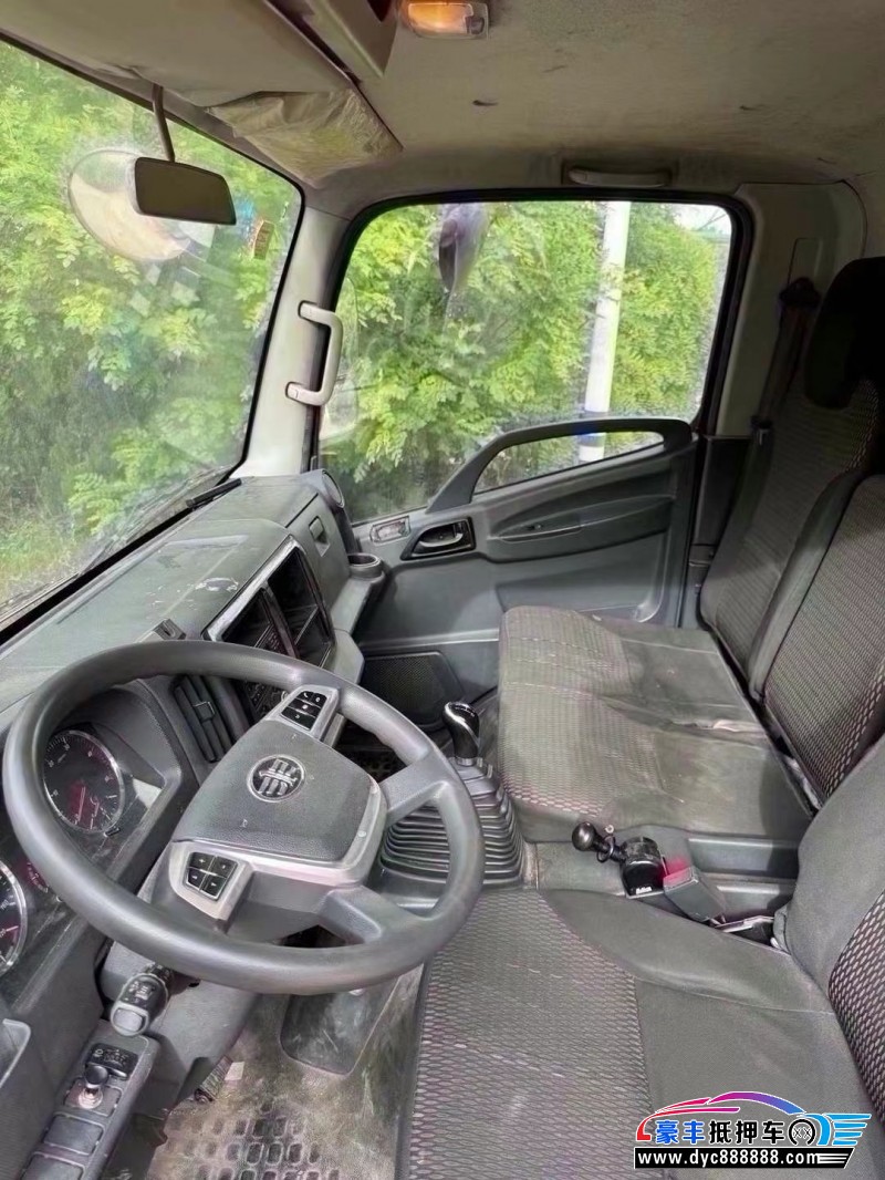 20年厢货厢货轿车抵押车出售