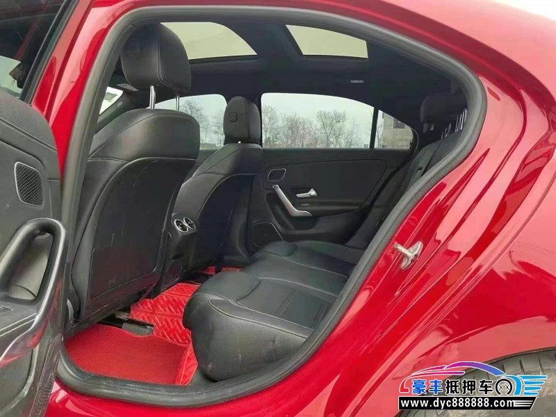 20年奔驰A轿车抵押车出售