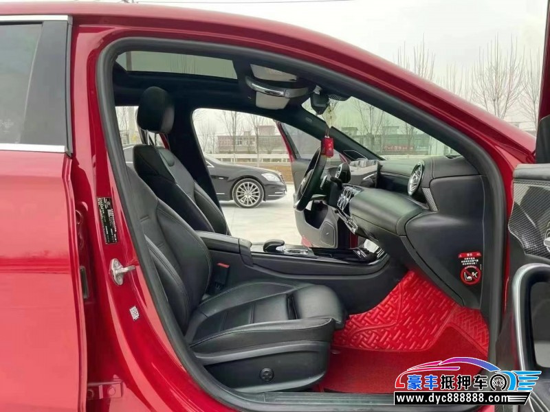 20年奔驰A轿车抵押车出售