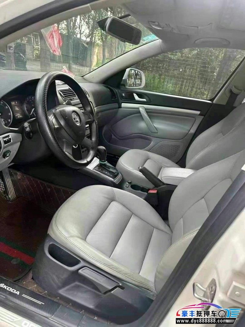 14年斯柯达明锐轿车抵押车出售