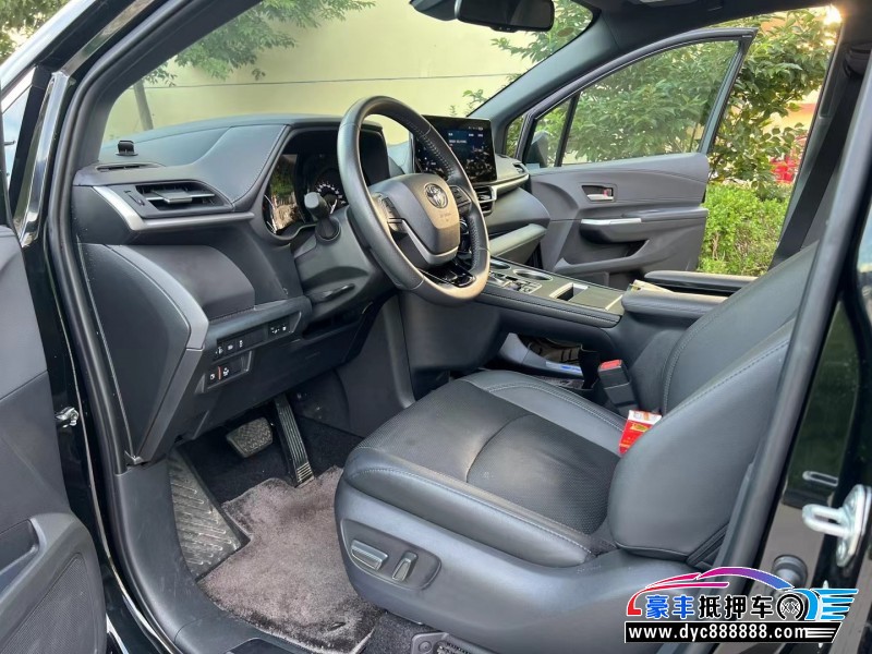 22年丰田塞纳MPV抵押车出售