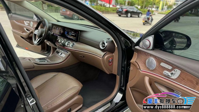 20年奔驰E轿车抵押车出售