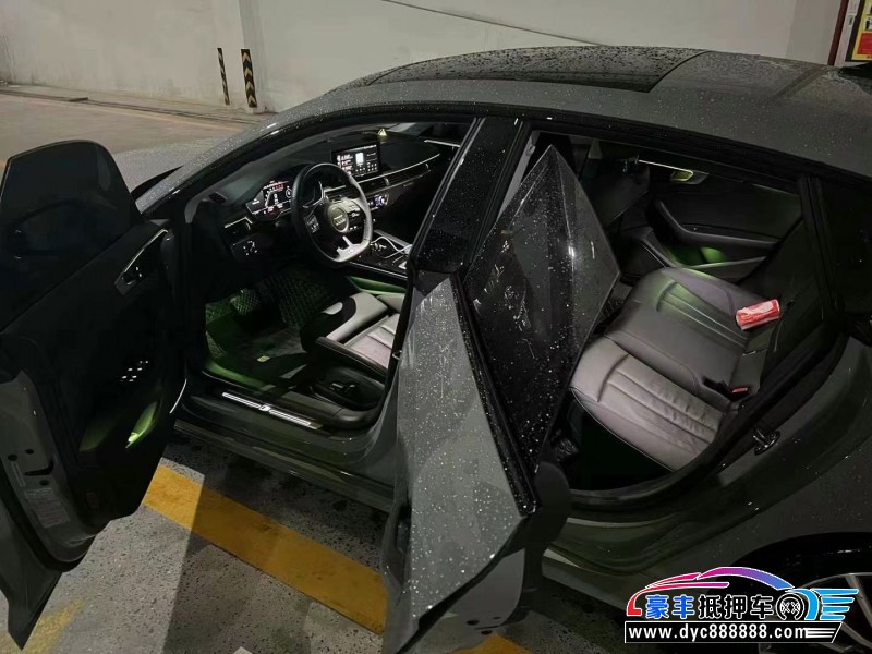 22年奥迪A5轿车抵押车出售