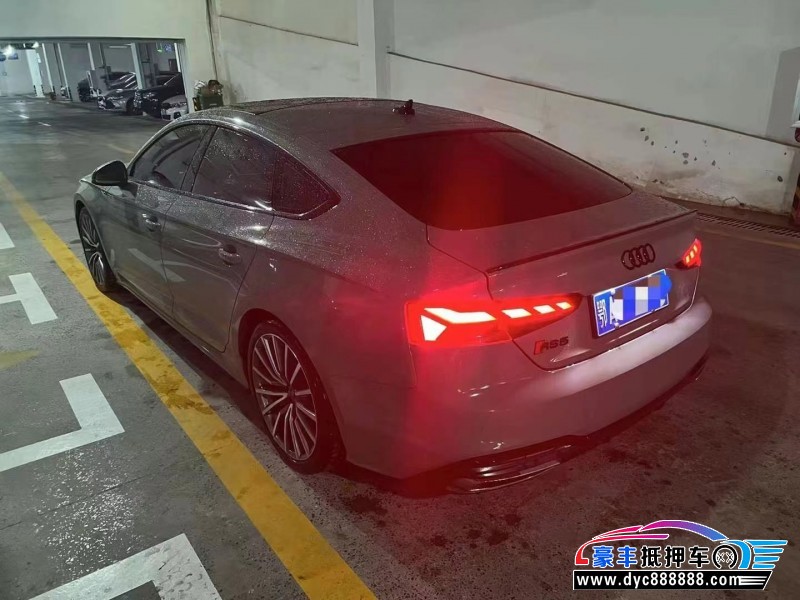22年奥迪A5轿车抵押车出售