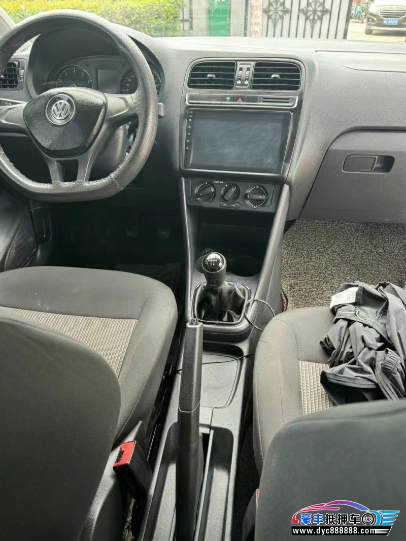 17年大众polo轿车抵押车出售