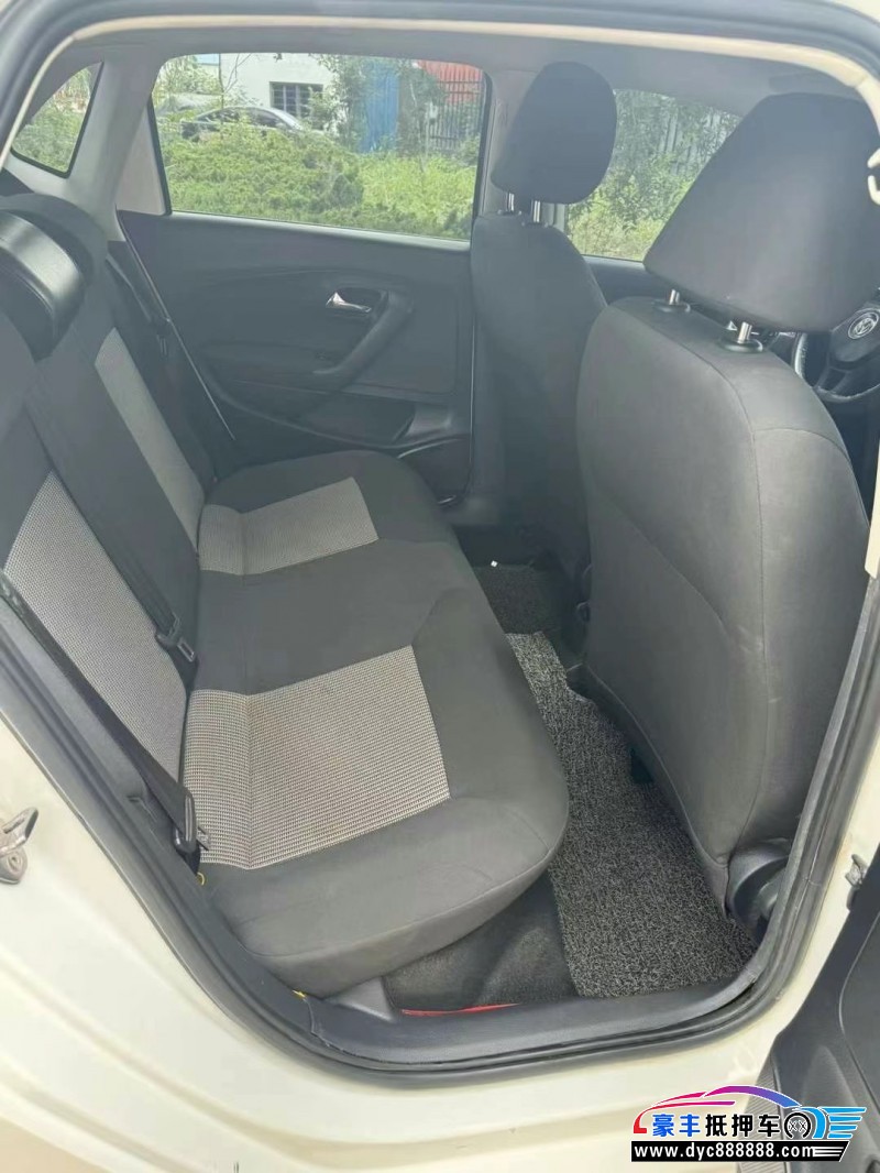 17年大众polo轿车抵押车出售