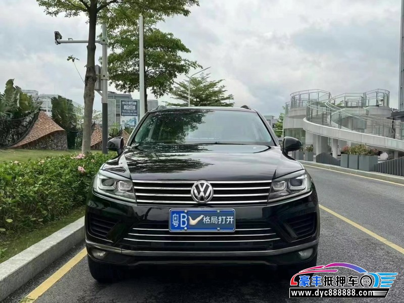 17年大众途锐轿车抵押车出售