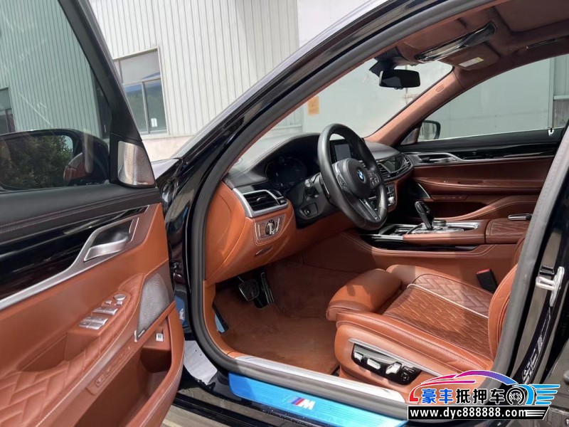 20年宝马7系轿车抵押车出售