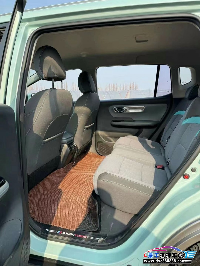 23年埃安Y70轿车抵押车出售