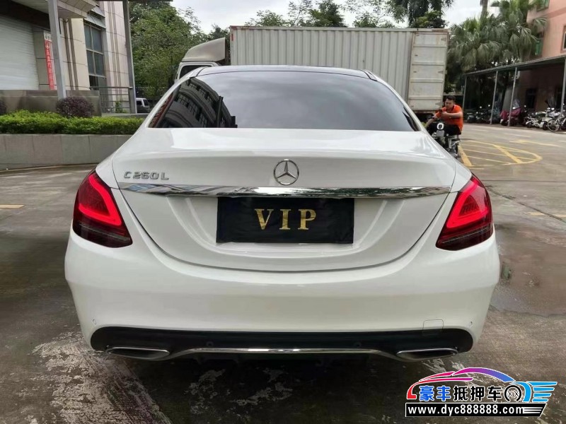 20年奔驰C轿车抵押车出售