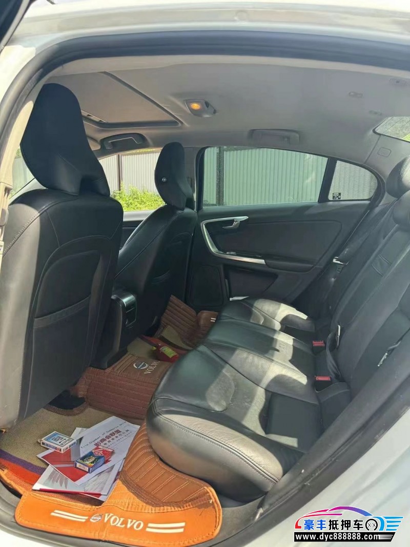 16年沃尔沃S60轿车抵押车出售
