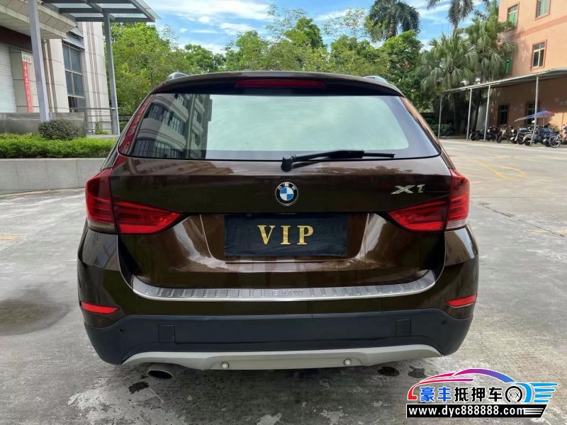 13年宝马X1轿车抵押车出售