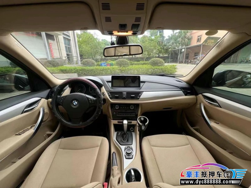 13年宝马X1轿车抵押车出售