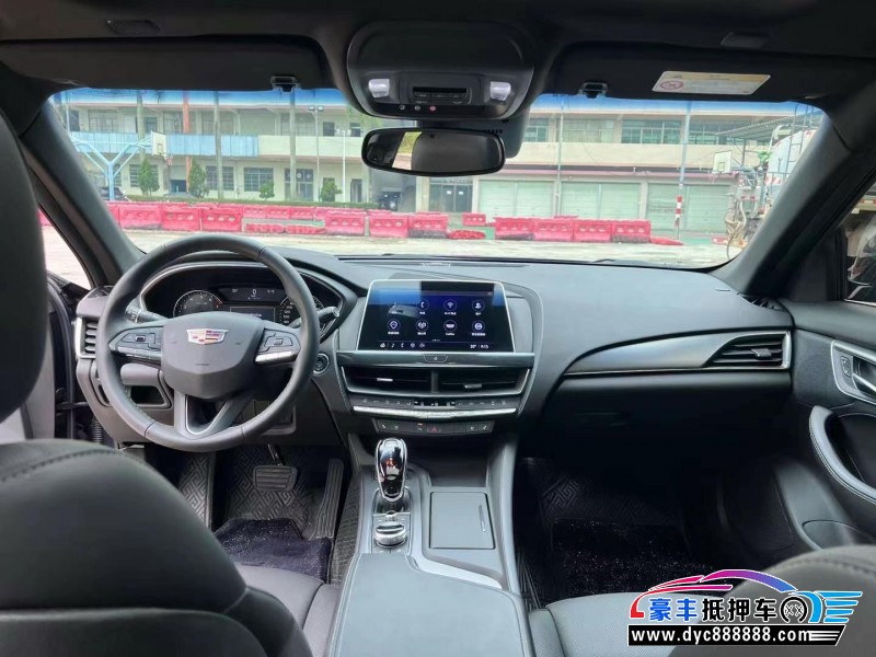 22年凯迪拉克CT5轿车抵押车出售