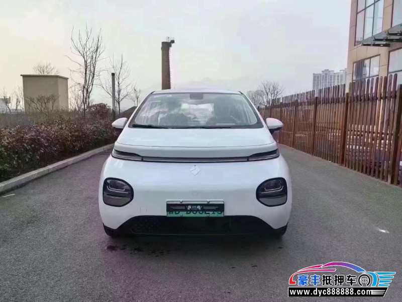 23年宝骏云朵轿车抵押车出售