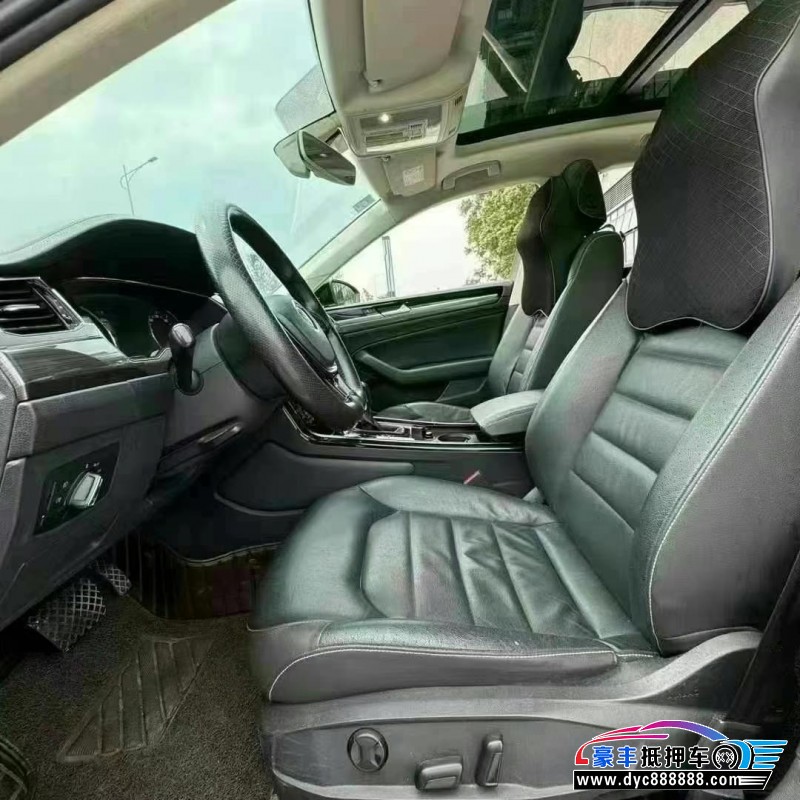 18年大众辉昂轿车抵押车出售