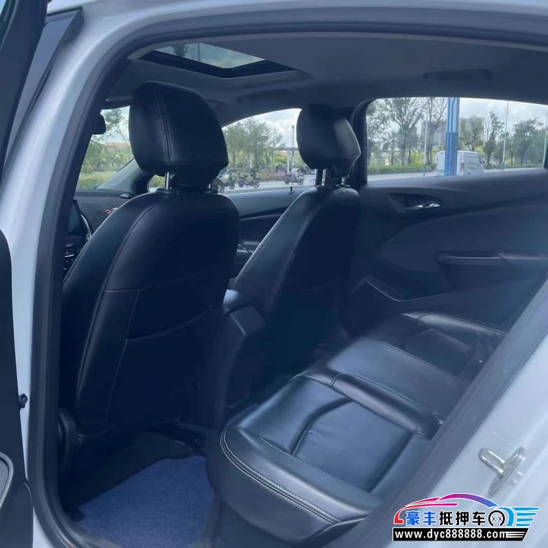 17年雪佛兰科鲁兹轿车抵押车出售