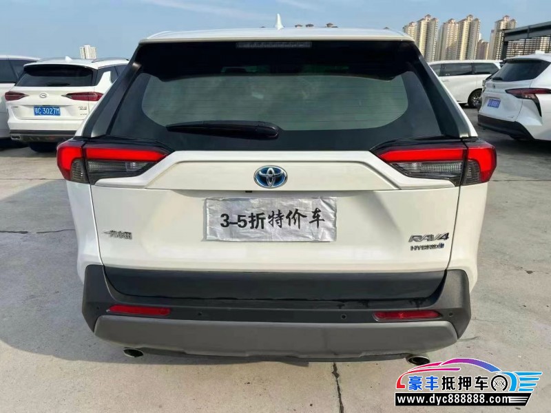 20年丰田RAV4轿车抵押车出售