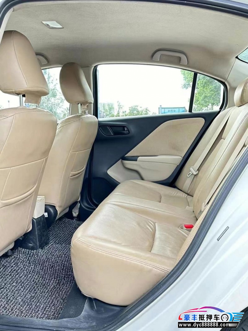 17年本田锋范轿车抵押车出售