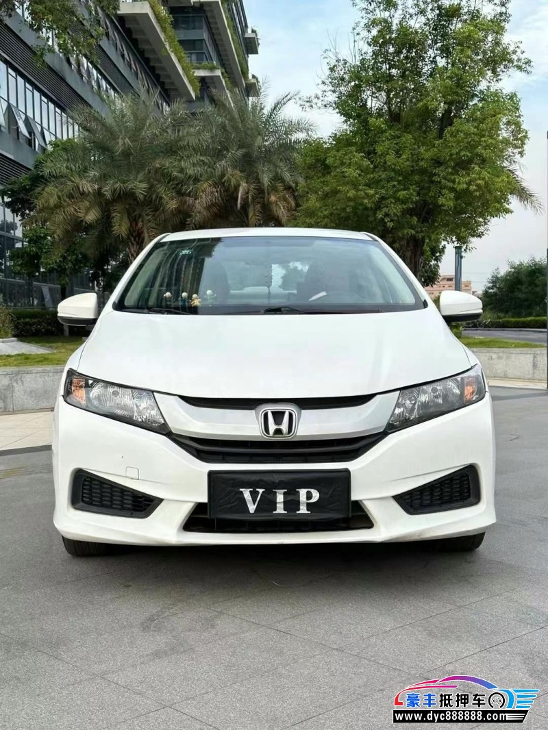 17年本田锋范轿车抵押车出售