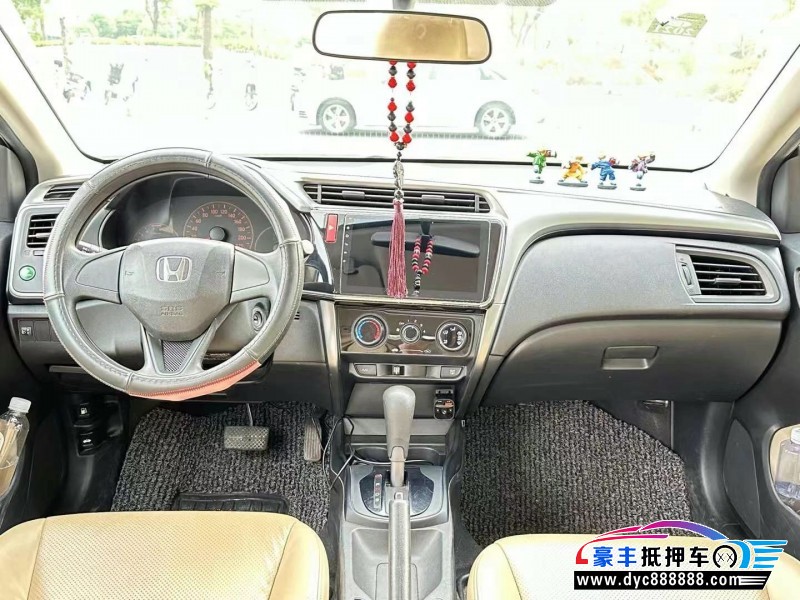 17年本田锋范轿车抵押车出售