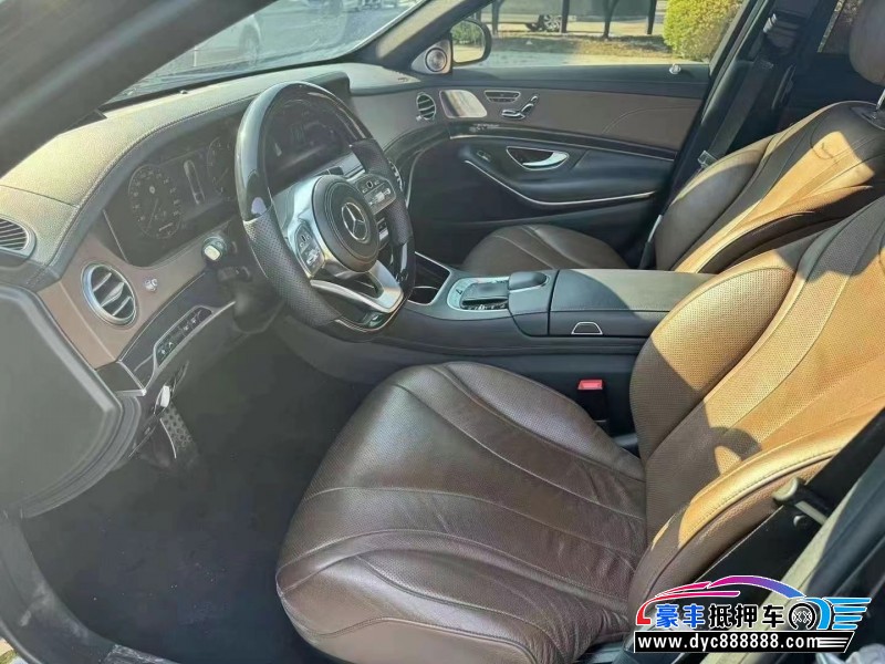 19年奔驰S轿车抵押车出售