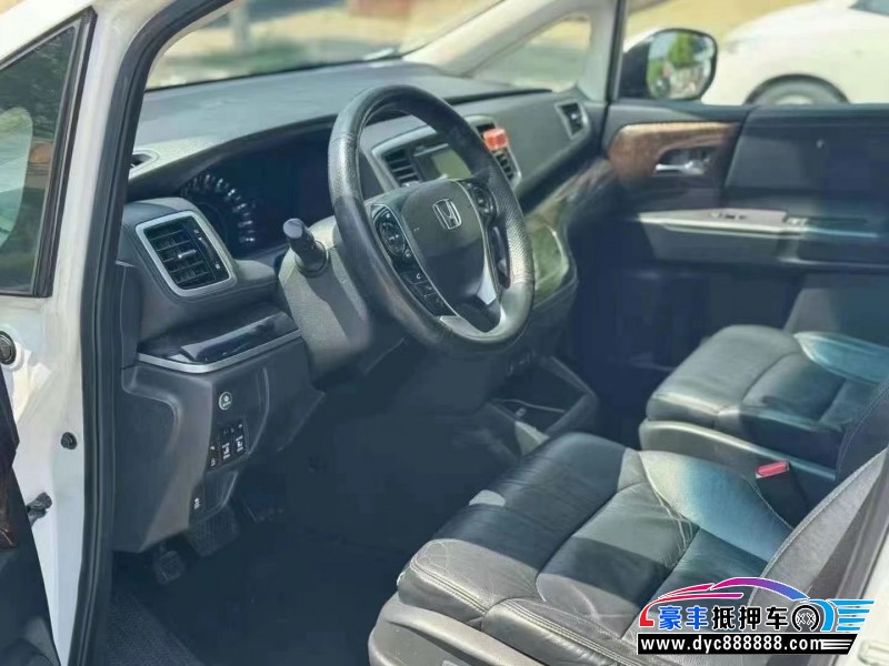 16年林肯MKC轿车抵押车出售