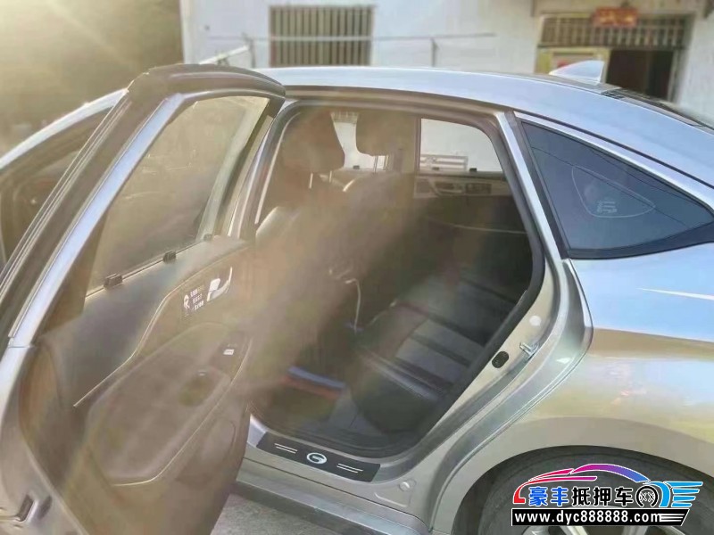 22年埃安魅S580轿车抵押车出售