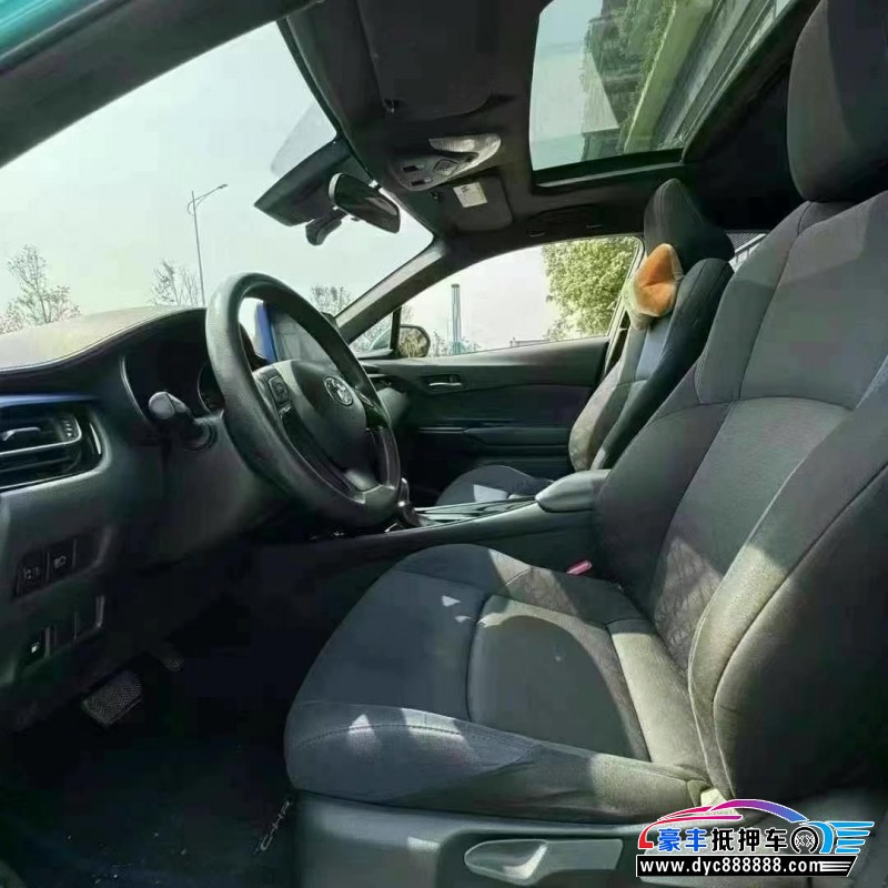 20年丰田C-HR轿车抵押车出售