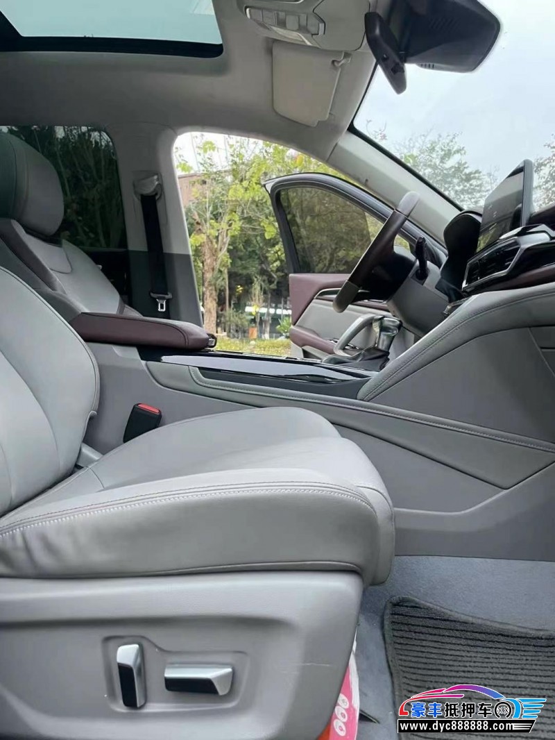 19年宝骏RS-5轿车抵押车出售