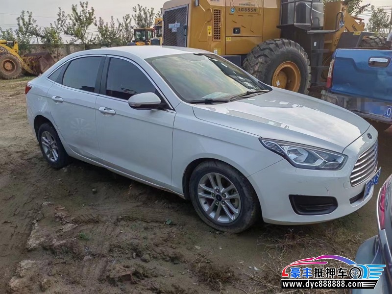 19年福特福睿斯轿车抵押车出售